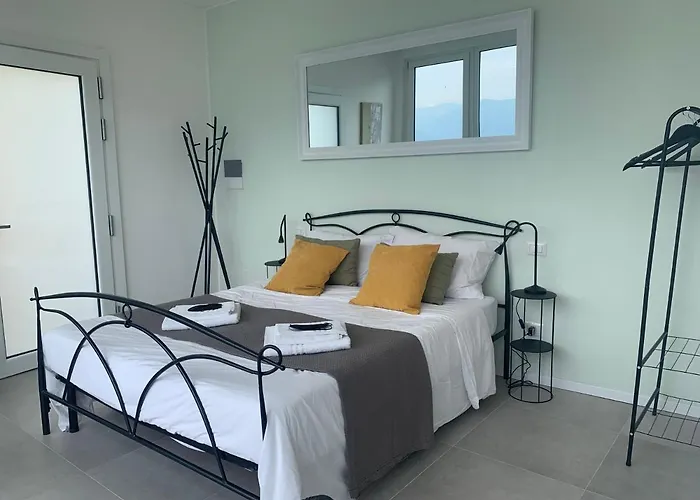 View Penzion Faggeto Lario