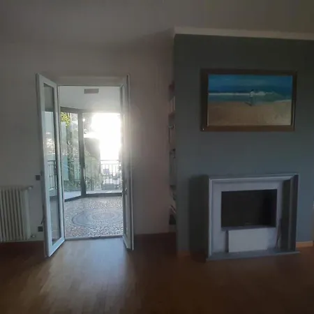 Konukevi View Faggeto Lario