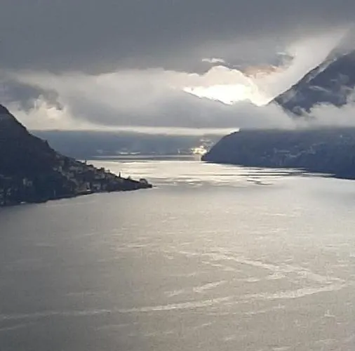 View 3* Faggeto Lario