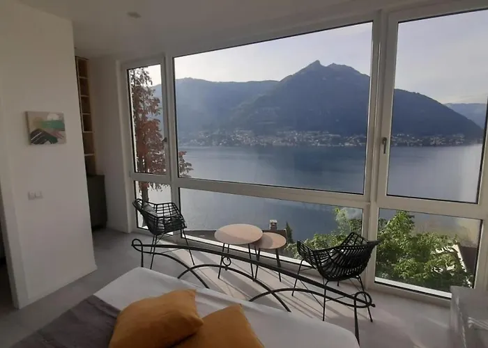 View Faggeto Lario